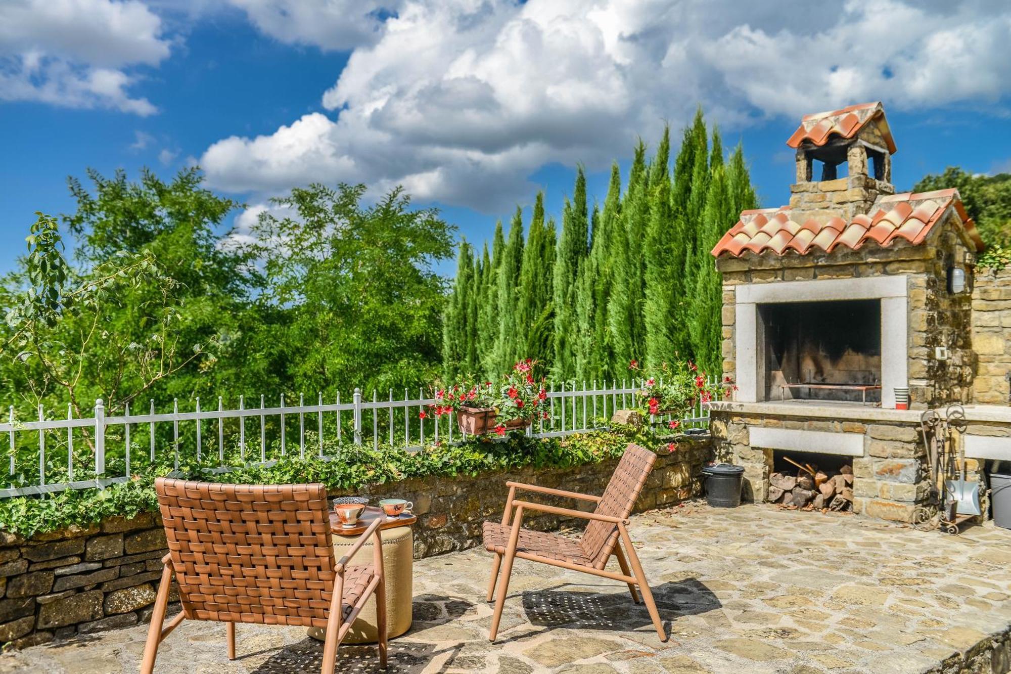 Melegran In The Hills Villa Kostanjica Dış mekan fotoğraf